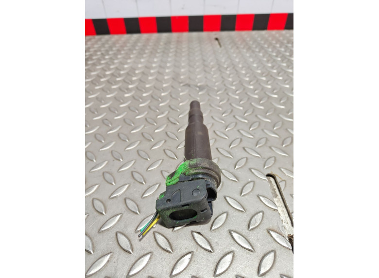 Катушка зажигания к Peugeot 5008, 2010г.