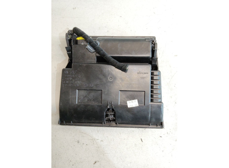 Бардачок к Seat Alhambra, 2007г.