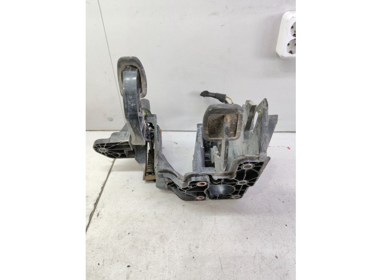 Узел педальный (блок педалей) к Renault Master, 2013г.