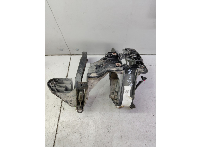 Узел педальный (блок педалей) к Renault Master, 2013г.