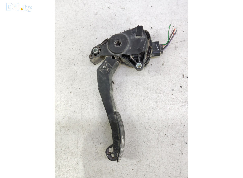 Педаль газа к Renault Master 2013 г.