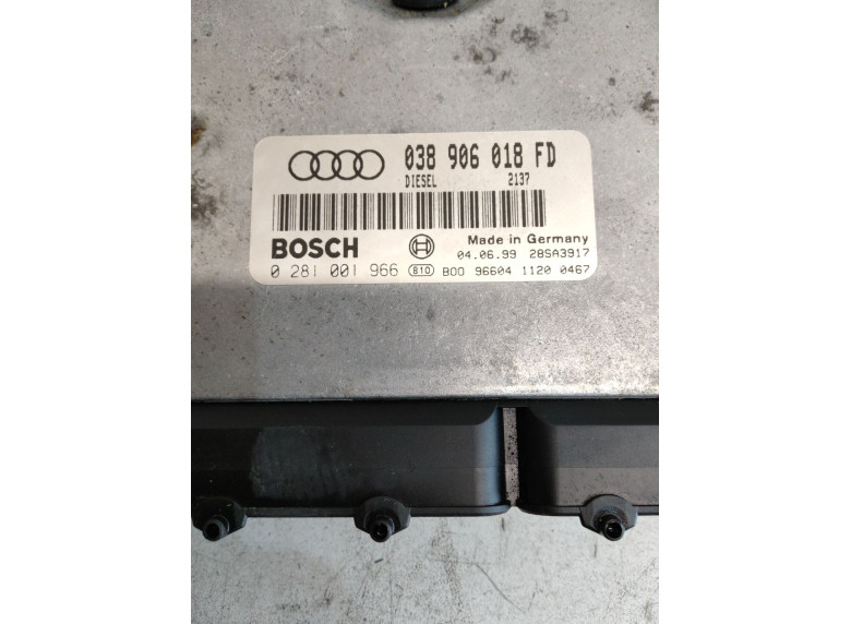 Блок управления двигателем к Audi A4, 1999г.