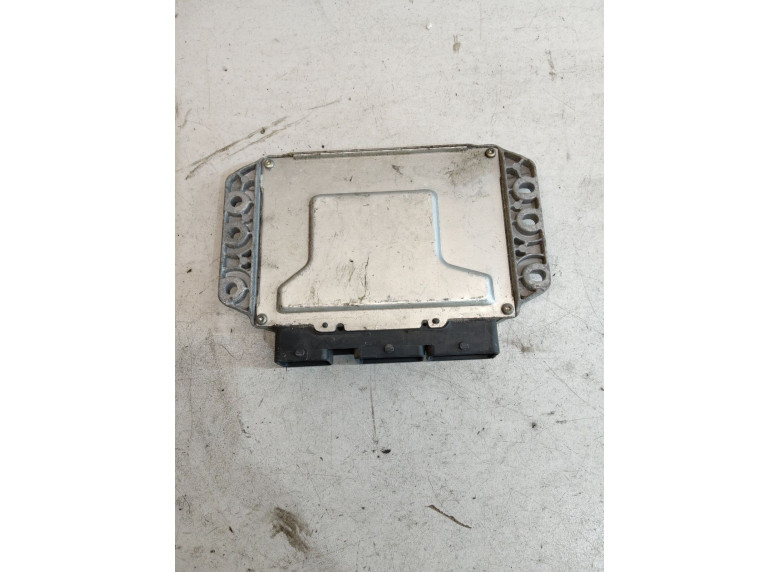 Блок управления двигателем к Renault Megane, 2005г.