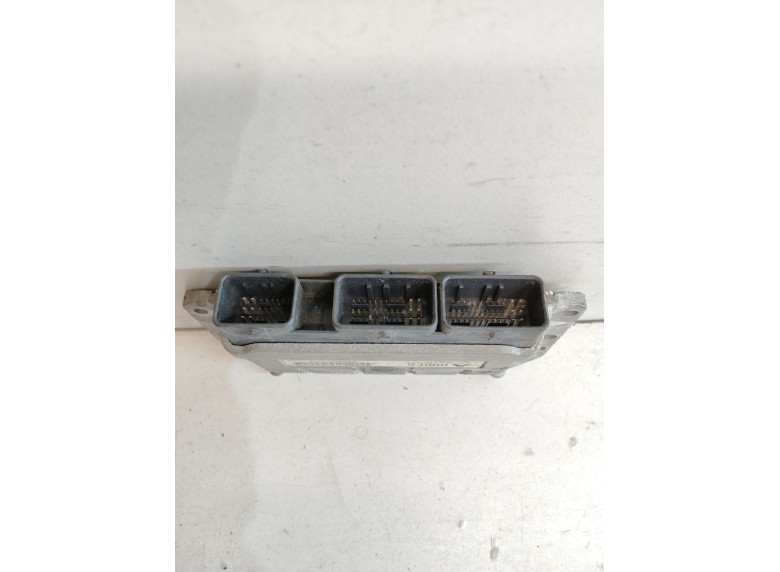 Блок управления двигателем к Renault Megane, 2005г.