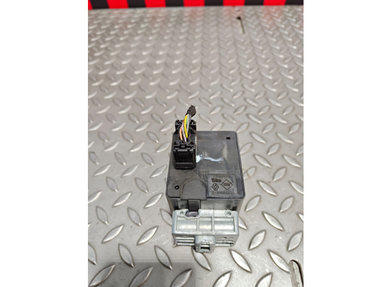 Замок рулевой колонки к Renault Grand Scenic, 2008г.