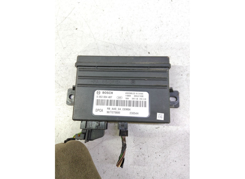 Блок управления парктрониками к Peugeot Partner, 2011г.