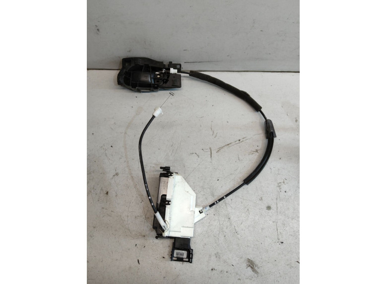 Замок двери передней правой к Citroen Berlingo, 2009г.