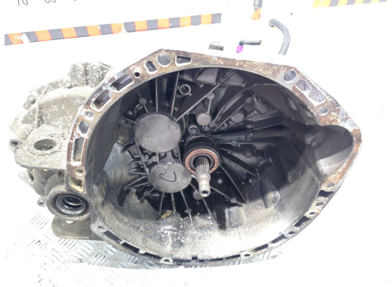 КПП механическая (МКПП) к Nissan Primastar, 2008г.