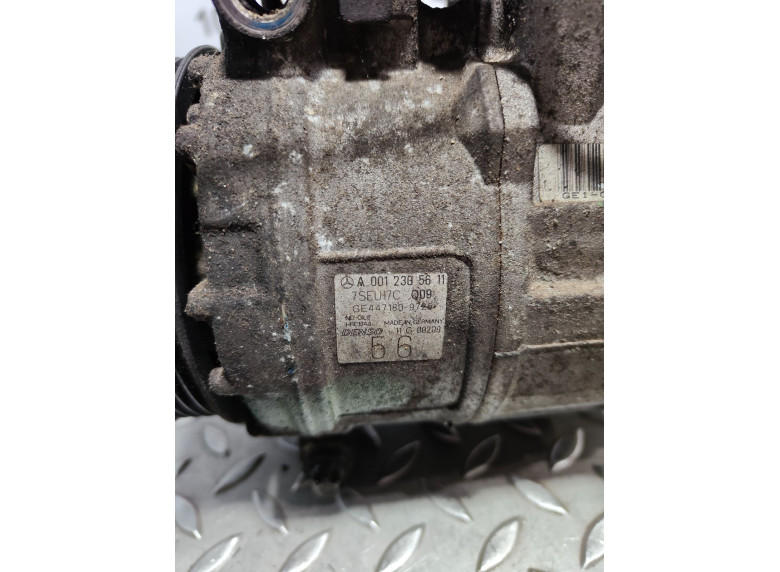 Компрессор кондиционера к Mercedes C W203, 2005г.