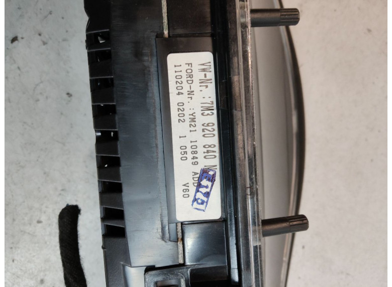 Щиток приборов (приборная панель) к Volkswagen Sharan, 2003г.