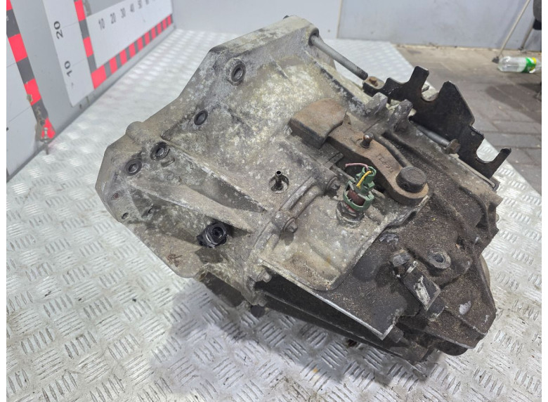 КПП механическая (МКПП) к Renault Master, 2008г.