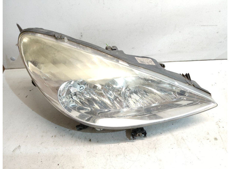 Фара правая к Peugeot 607, 2008г.