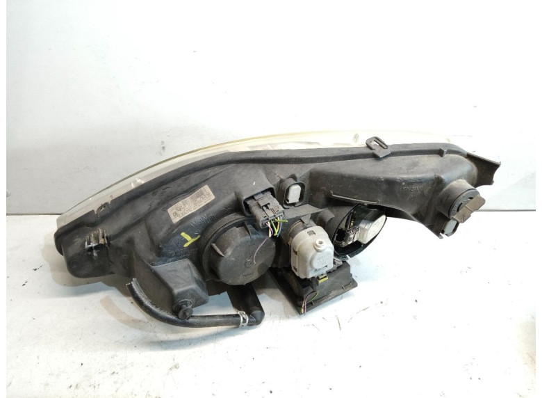 Фара правая к Peugeot 607, 2008г.