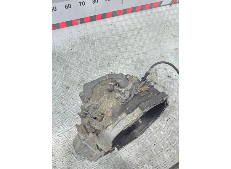 КПП механическая (МКПП) к Opel Zafira, 2008г.