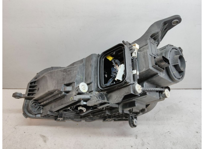 Фара правая к Mercedes GLE W167, 2020г.