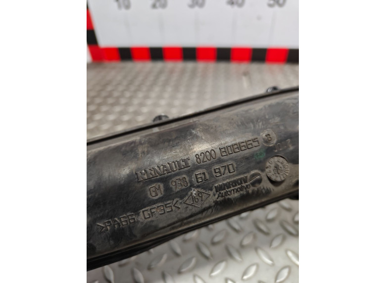 Патрубок интеркулера к Renault Trafic, 2009г.