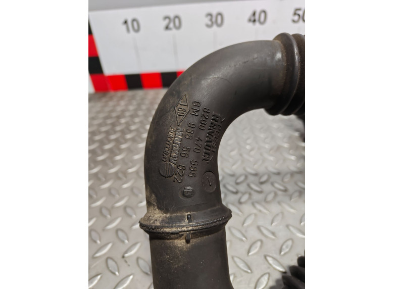 Патрубок интеркулера к Renault Trafic, 2009г.