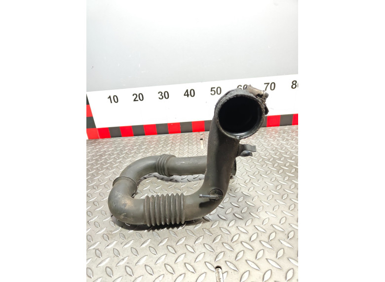 Патрубок интеркулера к Renault Trafic, 2009г.