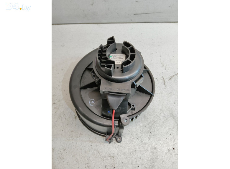 Моторчик печки к Opel Astra 2005 г.