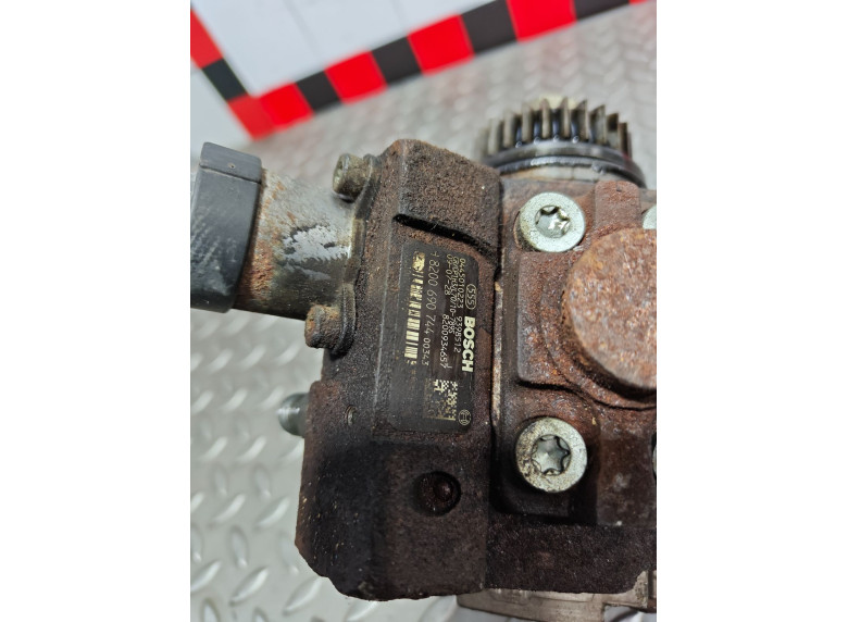 ТНВД к Opel Vivaro, 2009г.