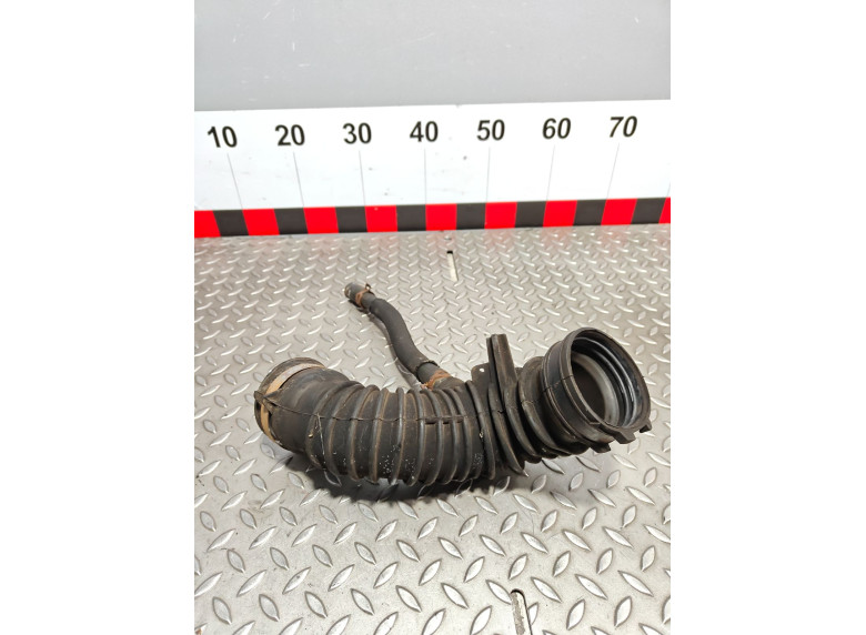 Патрубок интеркулера к Renault Trafic, 2009г.