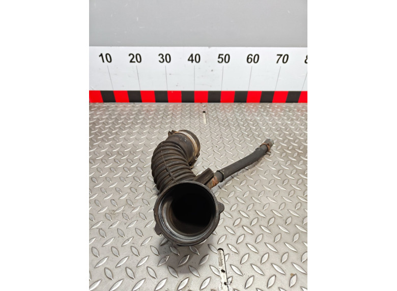 Патрубок интеркулера к Renault Trafic, 2009г.