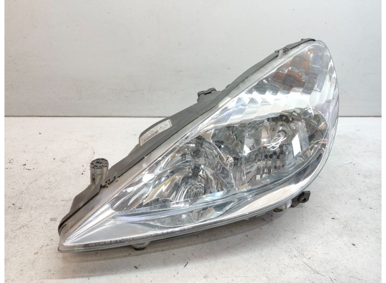 Фара левая к Peugeot 607, 2008г.