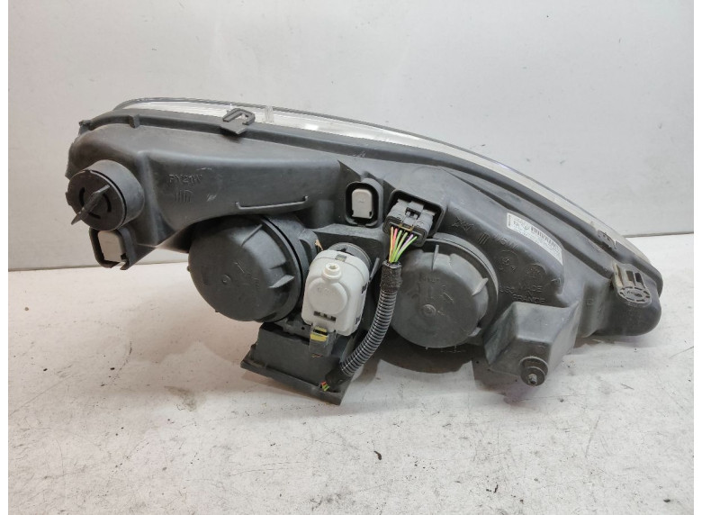 Фара левая к Peugeot 607, 2008г.