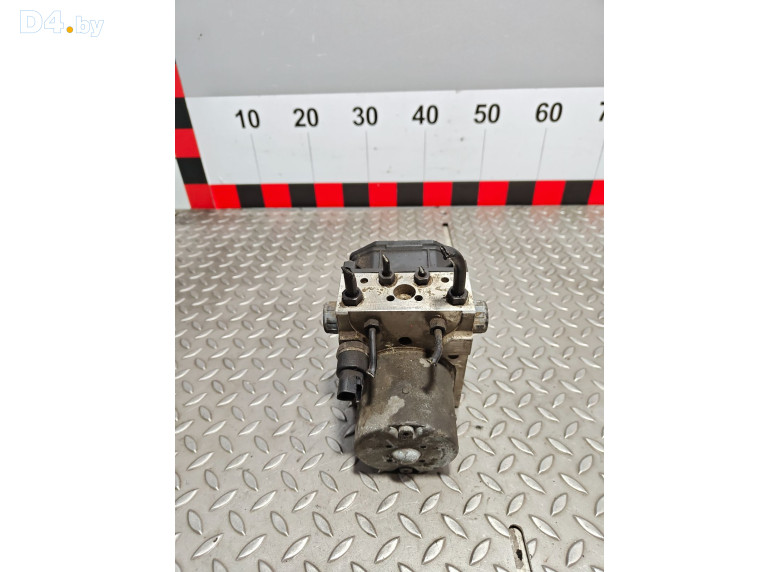 Блок ABS к Volkswagen Passat 2002 г.