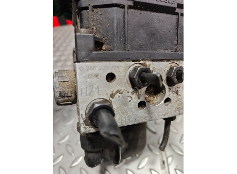 Блок ABS к Volkswagen Passat, 2002г.