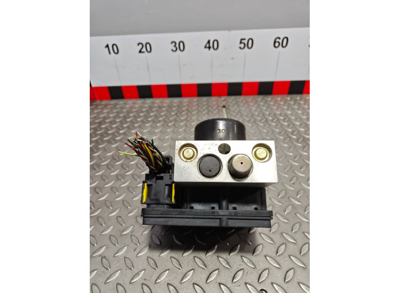 Блок ABS к SsangYong Kyron, 2005г.