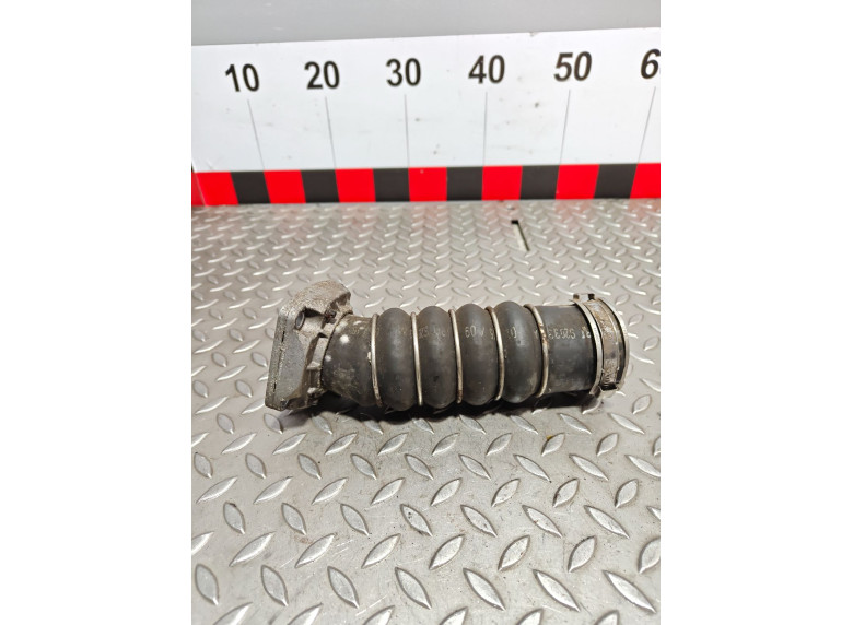 Патрубок интеркулера к Opel Zafira, 2008г.