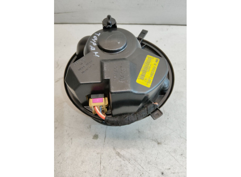 Моторчик печки к Volkswagen Touran, 2005г.