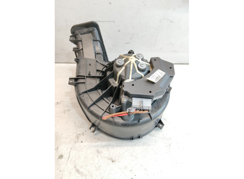 Моторчик печки к Opel Vectra, 2007г.