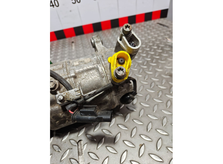 Компрессор кондиционера к Mini Countryman, 2018г.