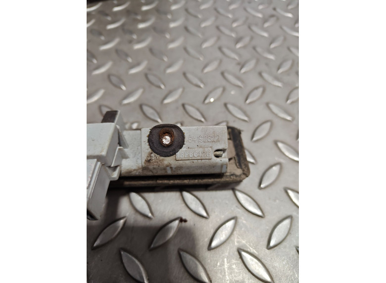 Кнопка открытия багажника к Opel Signum, 2007г.