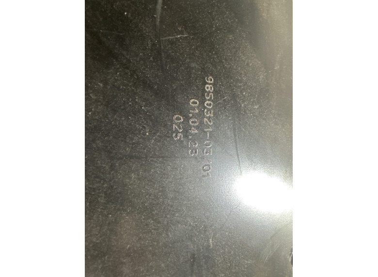 Кронштейн крепления торсиона к BMW XM G09, 2023г.