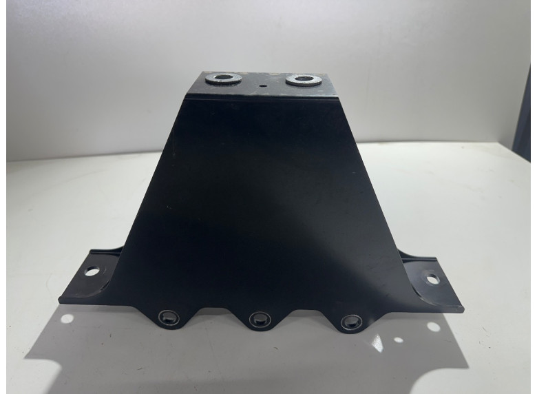 Кронштейн крепления торсиона к BMW XM G09, 2023г.