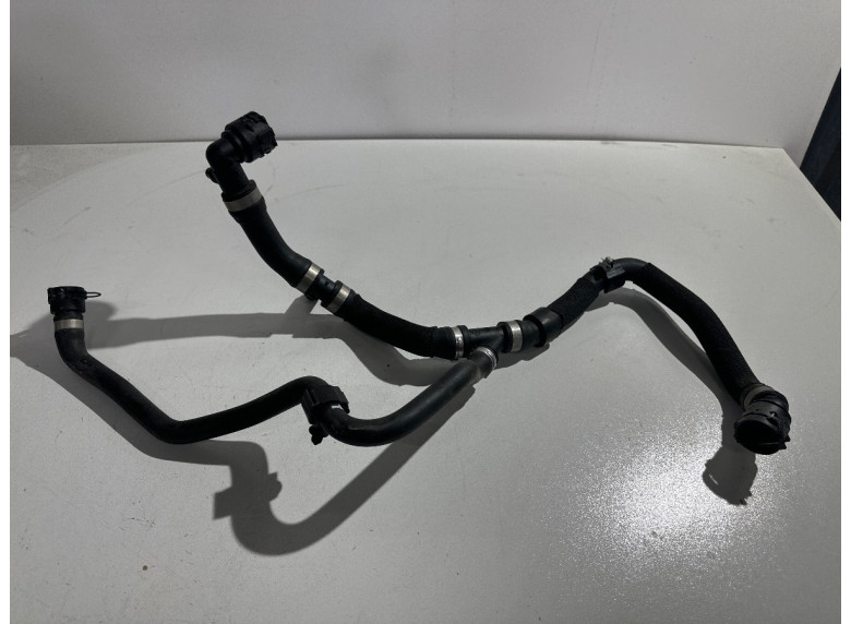 Патрубок (трубопровод, шланг) к BMW XM G09, 2023г.