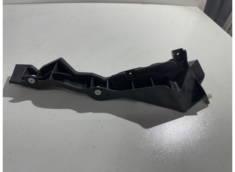 Кронштейн к BMW XM G09, 2023г.