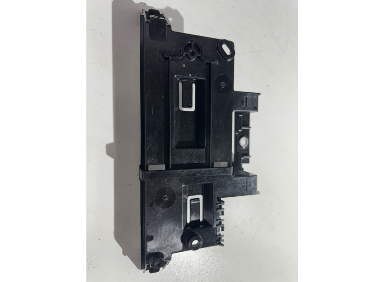 Кожух аккумулятора к BMW XM G09, 2023г.