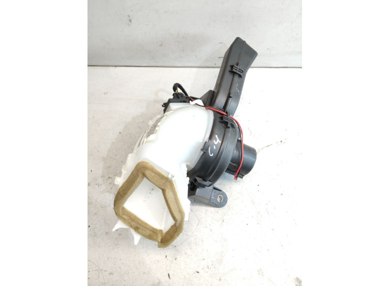 Моторчик печки к Citroen C4 Picasso, 2009г.