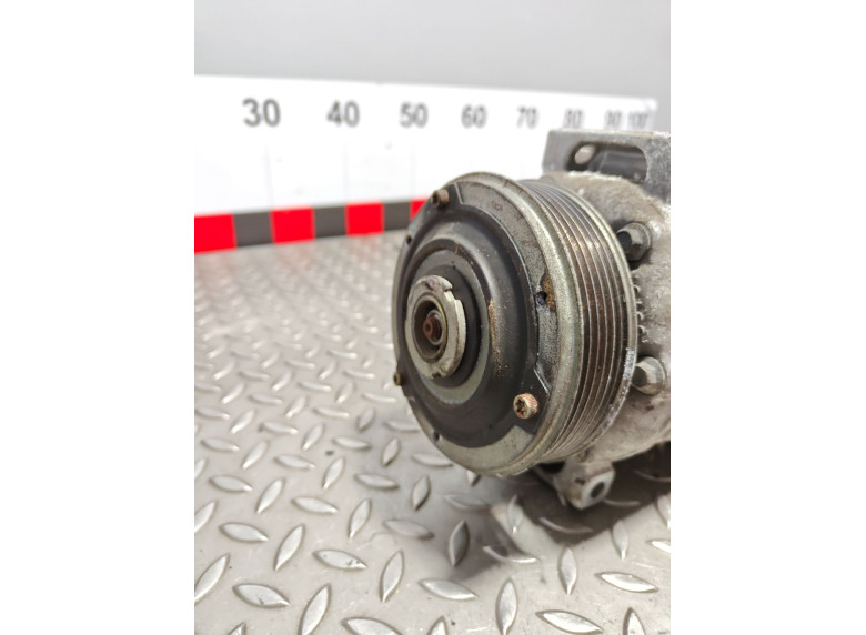 Компрессор кондиционера к Volkswagen Passat, 2006г.