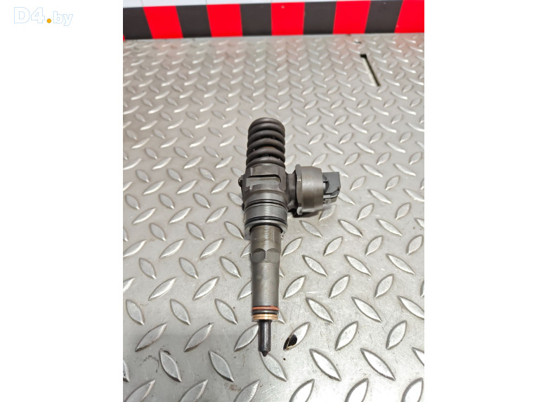 Форсунка к Volkswagen Passat 2006 г.