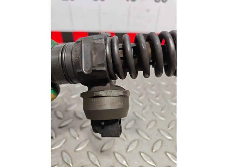 Форсунка к Volkswagen Passat, 2006г.