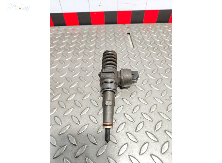 Форсунка к Volkswagen Passat 2006 г.