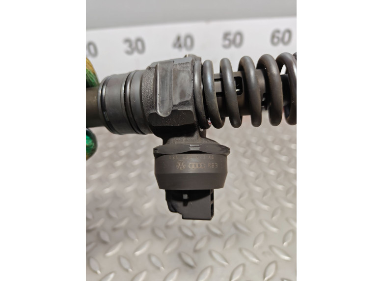 Форсунка к Volkswagen Passat, 2006г.