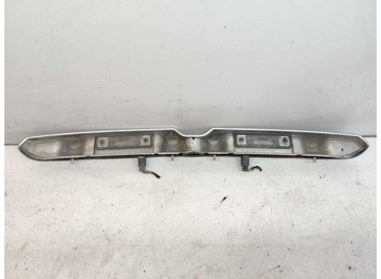 Накладка подсветки номера к Opel Astra, 2002г.