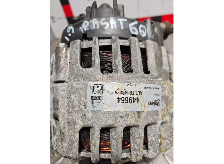 Генератор к Volkswagen Passat, 2006г.