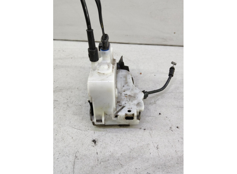 Замок двери передней левой к Renault Scenic, 2007г.